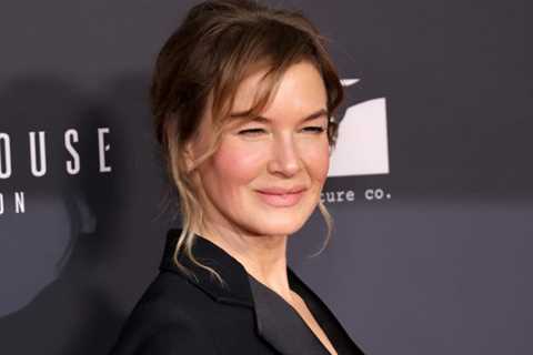 Renee Zellweger reveals her thoughts on wearing a prosthetic body to become Pam on NBC’s The Thing..